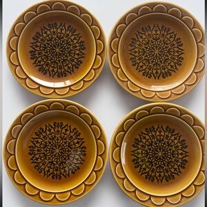 Vintage 1970s brown Decorative dessert Plates Set